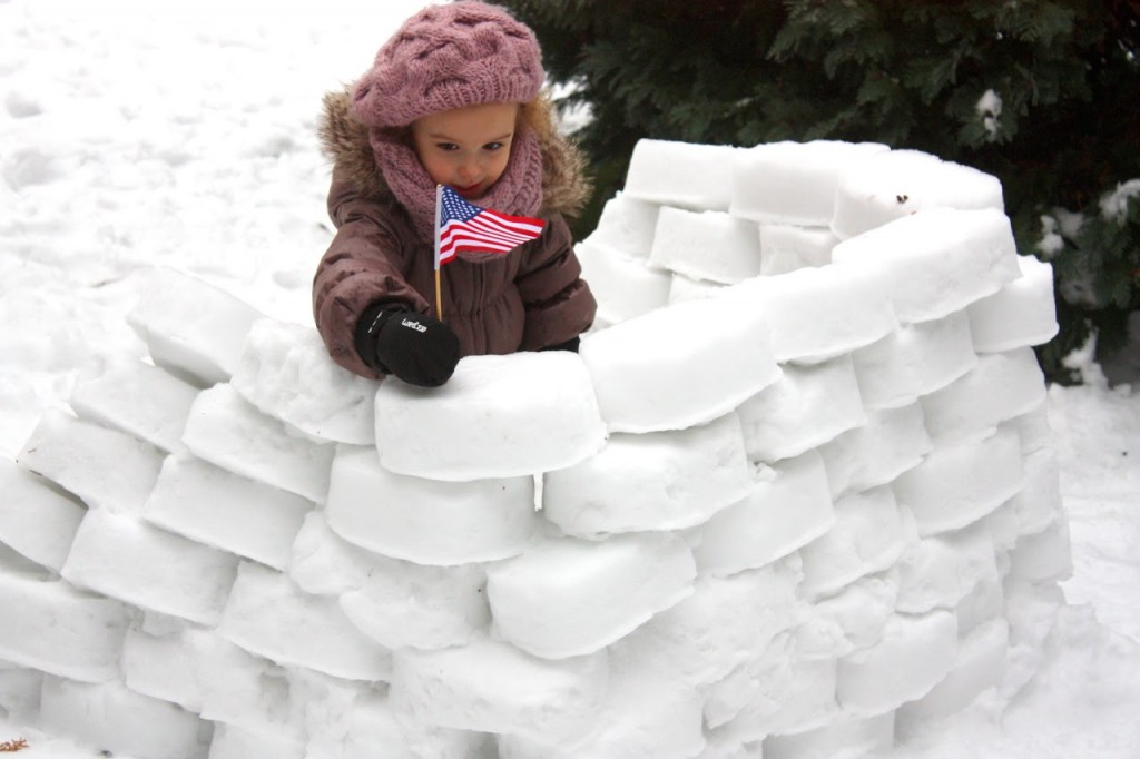 Snow Fort by SnowSaw